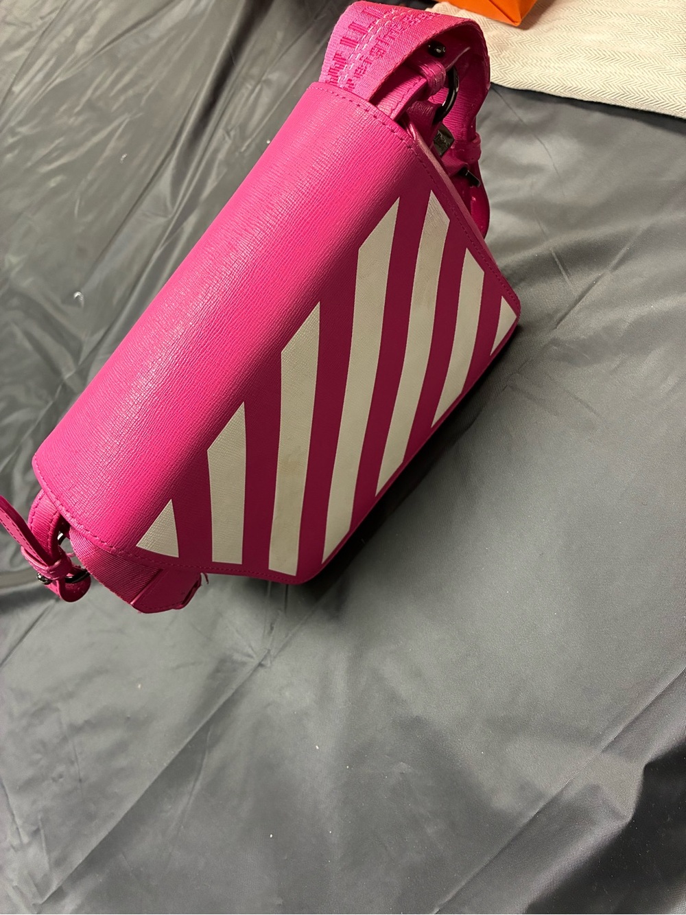 Off-White Pink Diagonal Stripe Crossbody Bag - Picture 1 of 5